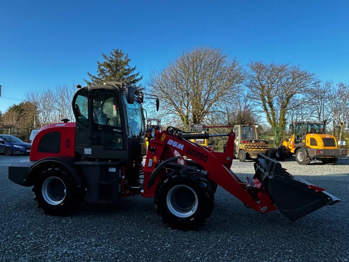 New DGM 920 Pro loader - Image 2