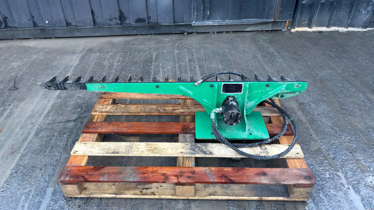 Solmek Hydraulic Finger Bar Mower - Image 1