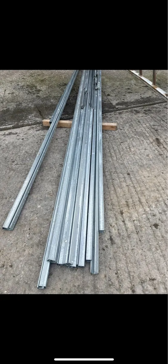 6m Unistrut and accessories - Image 2