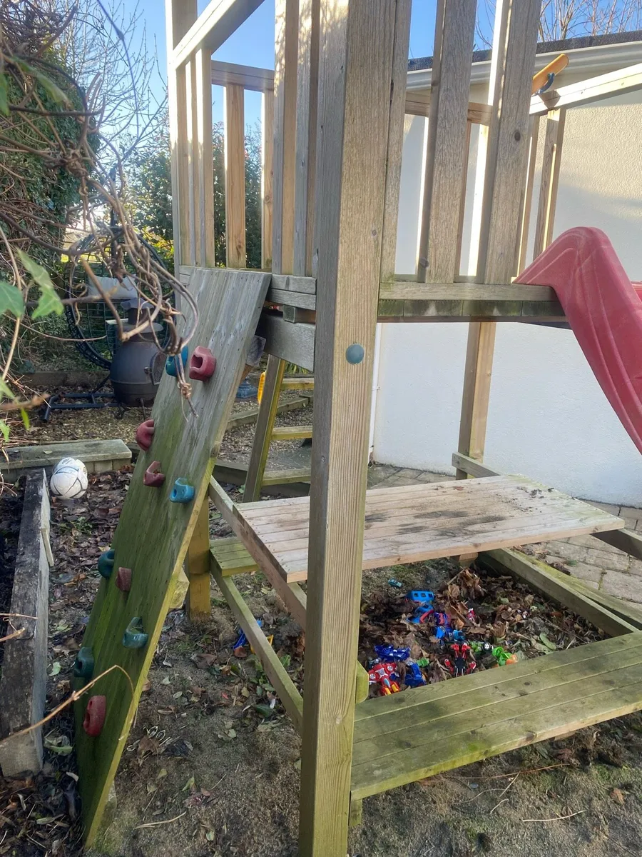 Playhouse/ Treehouse - Image 3