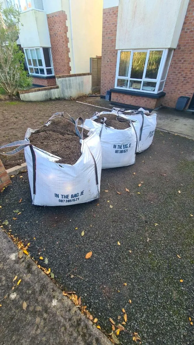 Enriched Screened Soil - Image 3