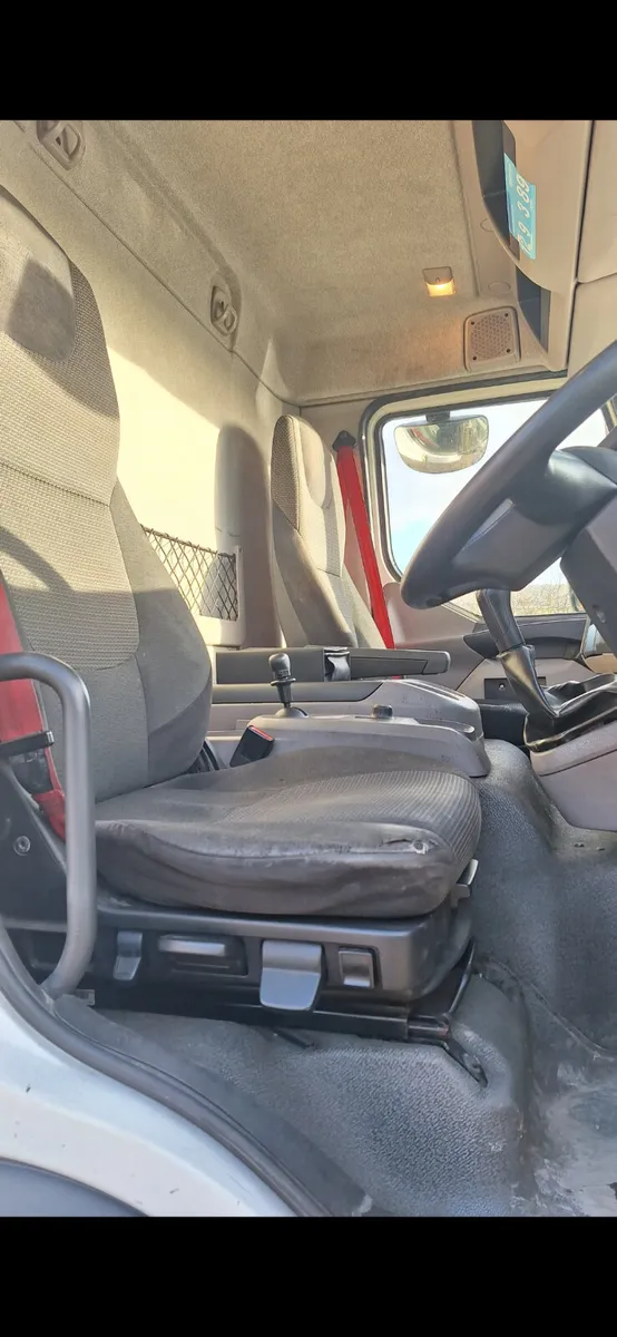 2015 Daf 55 Arrived For Dismantling # Fridge Body# - Image 3