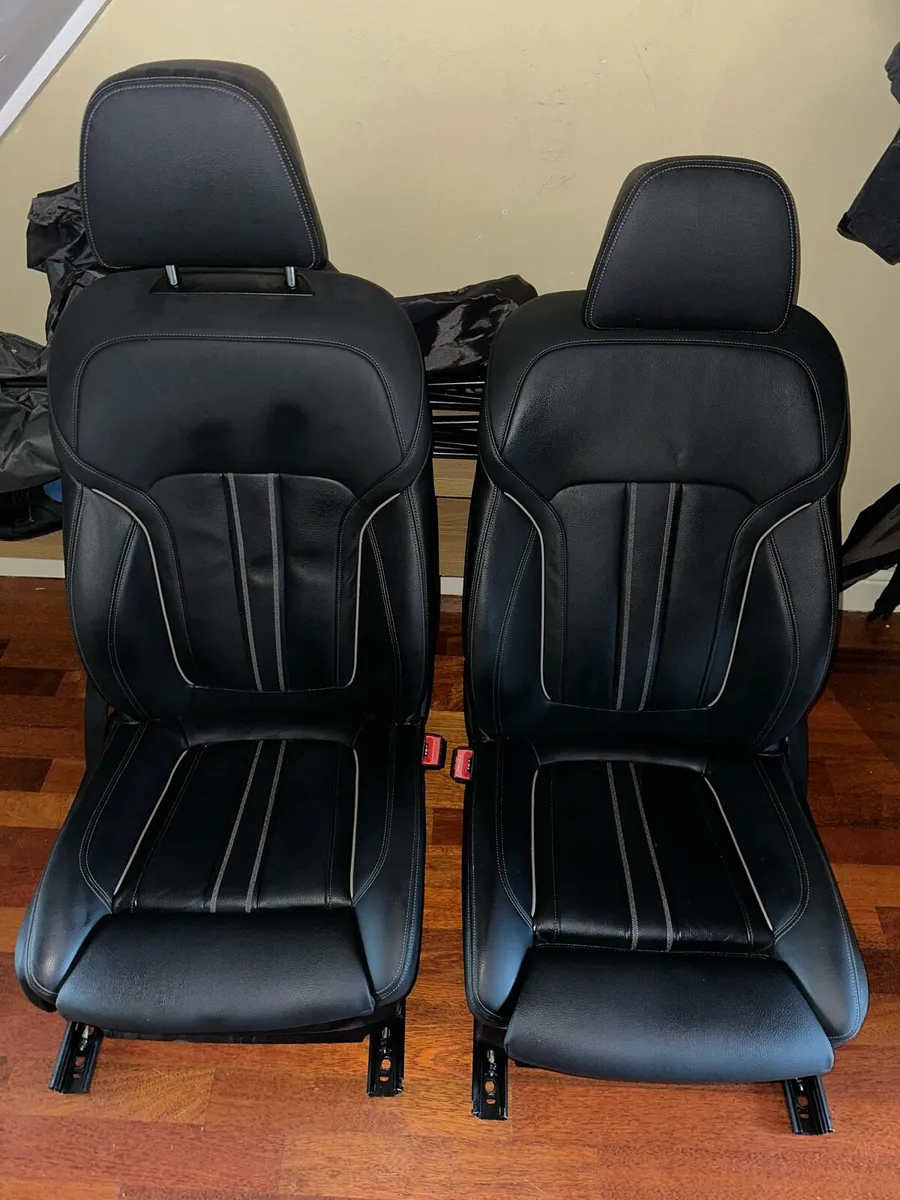 Bmw 5  G30 / G31 Breaking for parts - Image 4