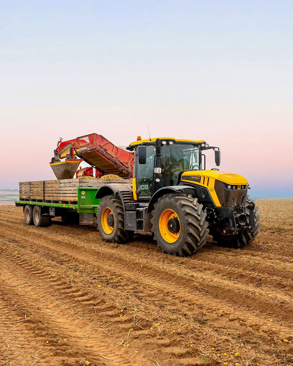 JCB FASTRAC JCB 4160 - 4190 - 4220  167 - 218 hp - Image 3