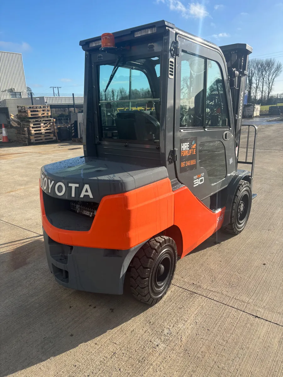 NEW Toyota Forklift - Image 2