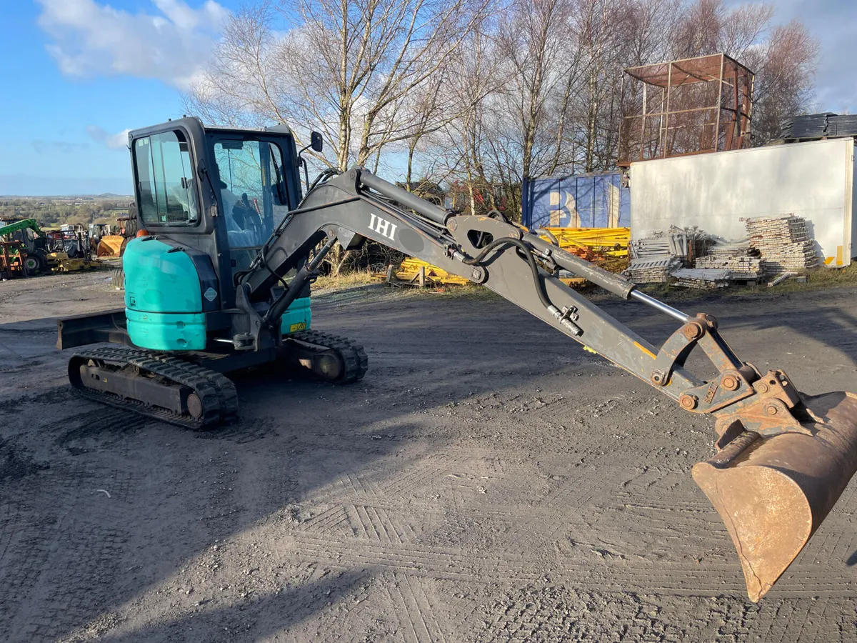 IHI 3 Ton Mini Digger - Image 3