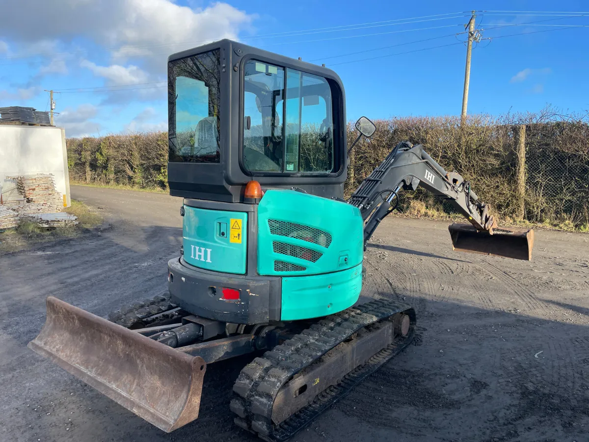 IHI 3 Ton Mini Digger - Image 1