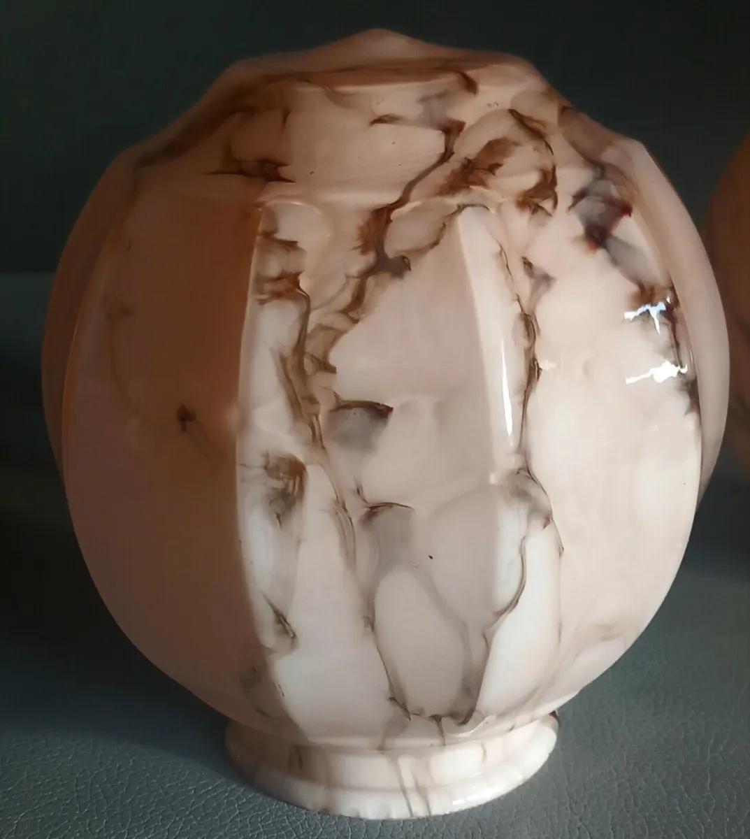 Pair of pink Bauhaus glass lampshade - Image 3