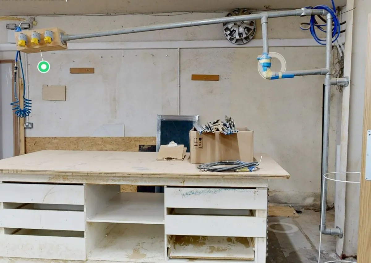 Overhead Power & Air Work Station - Image 2