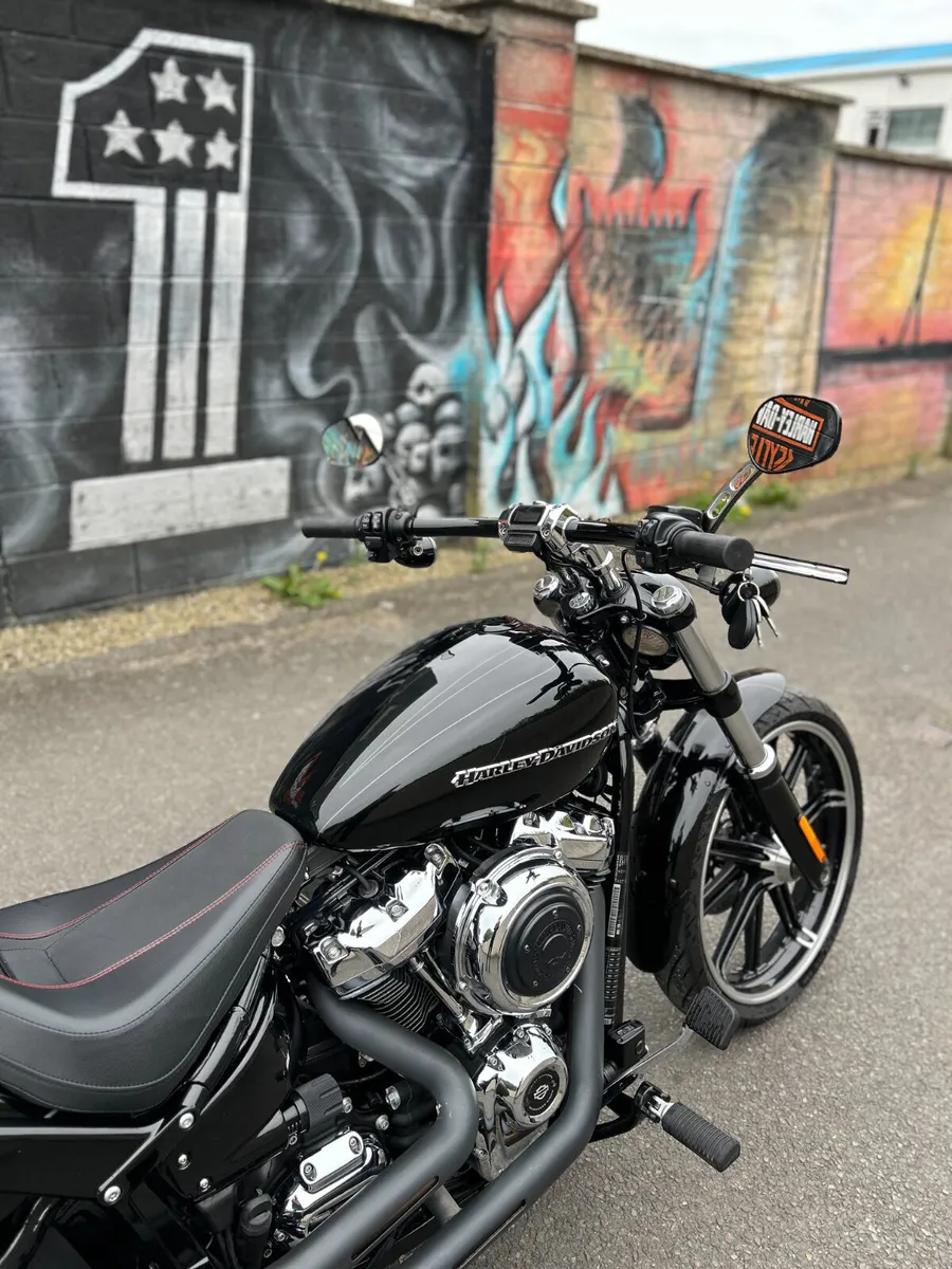 2018 HARLEY-DAVIDSON Breakout 114 - Image 4