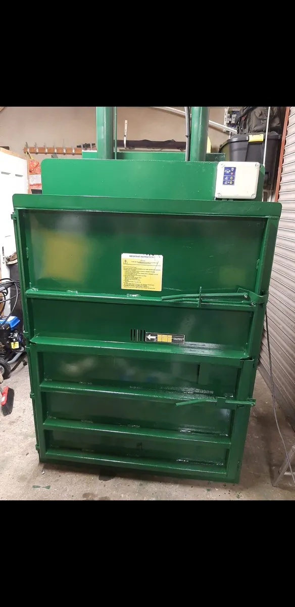 Cardboard baler compactor 150/200kg - Image 1