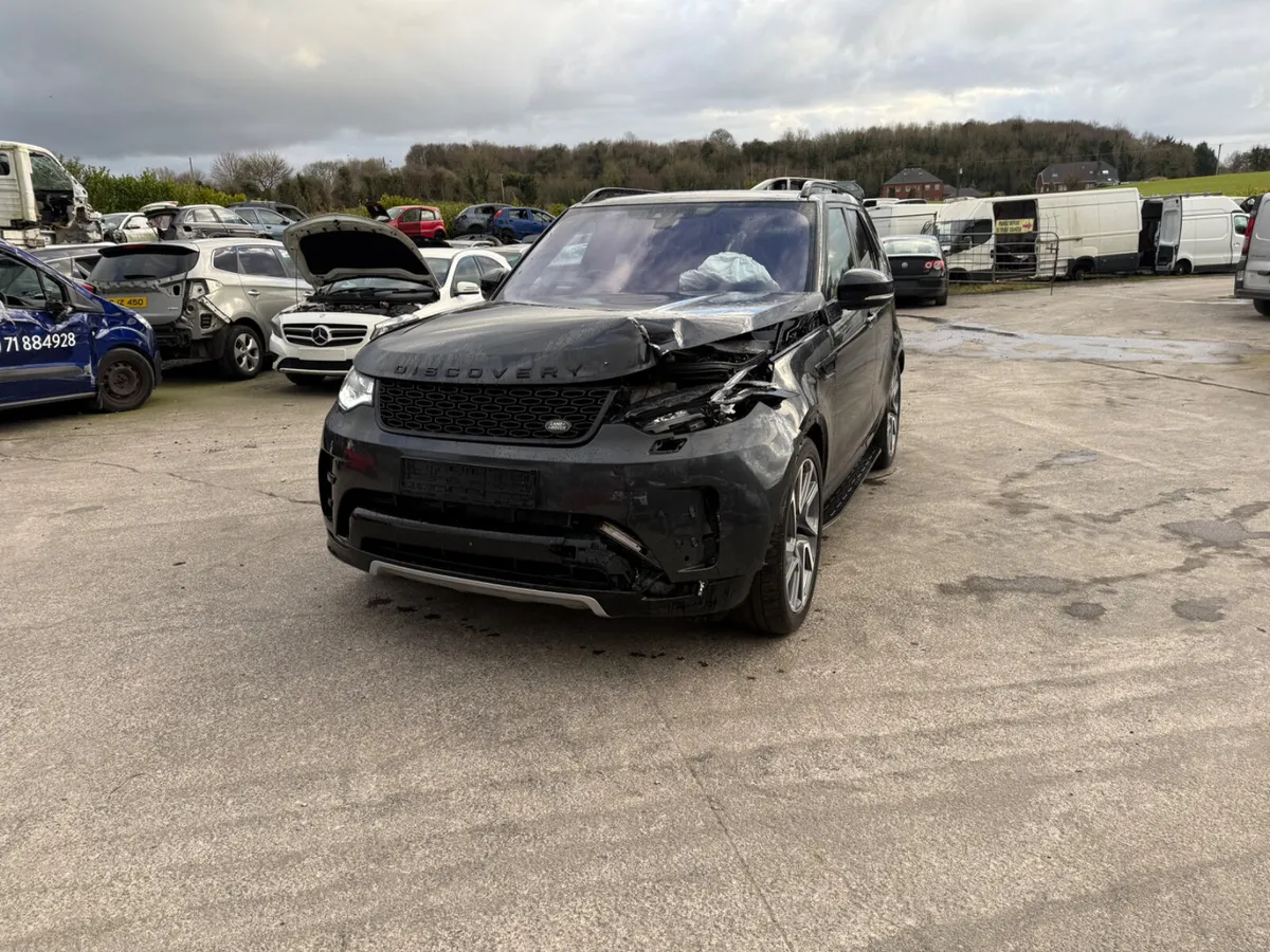 2018 Land Rover Discovery 3.0 HSE Auto Luxury - Image 4
