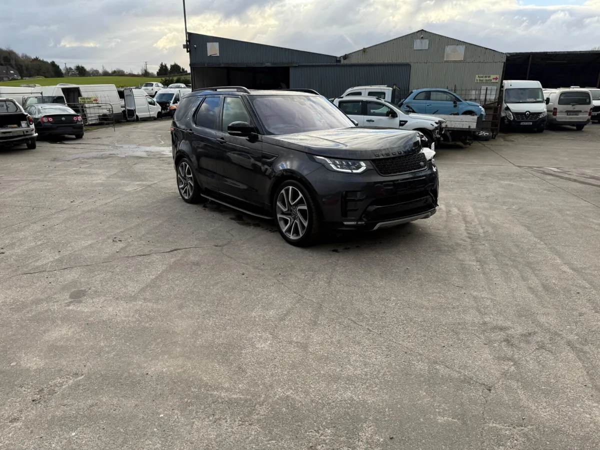 2018 Land Rover Discovery 3.0 HSE Auto Luxury - Image 2