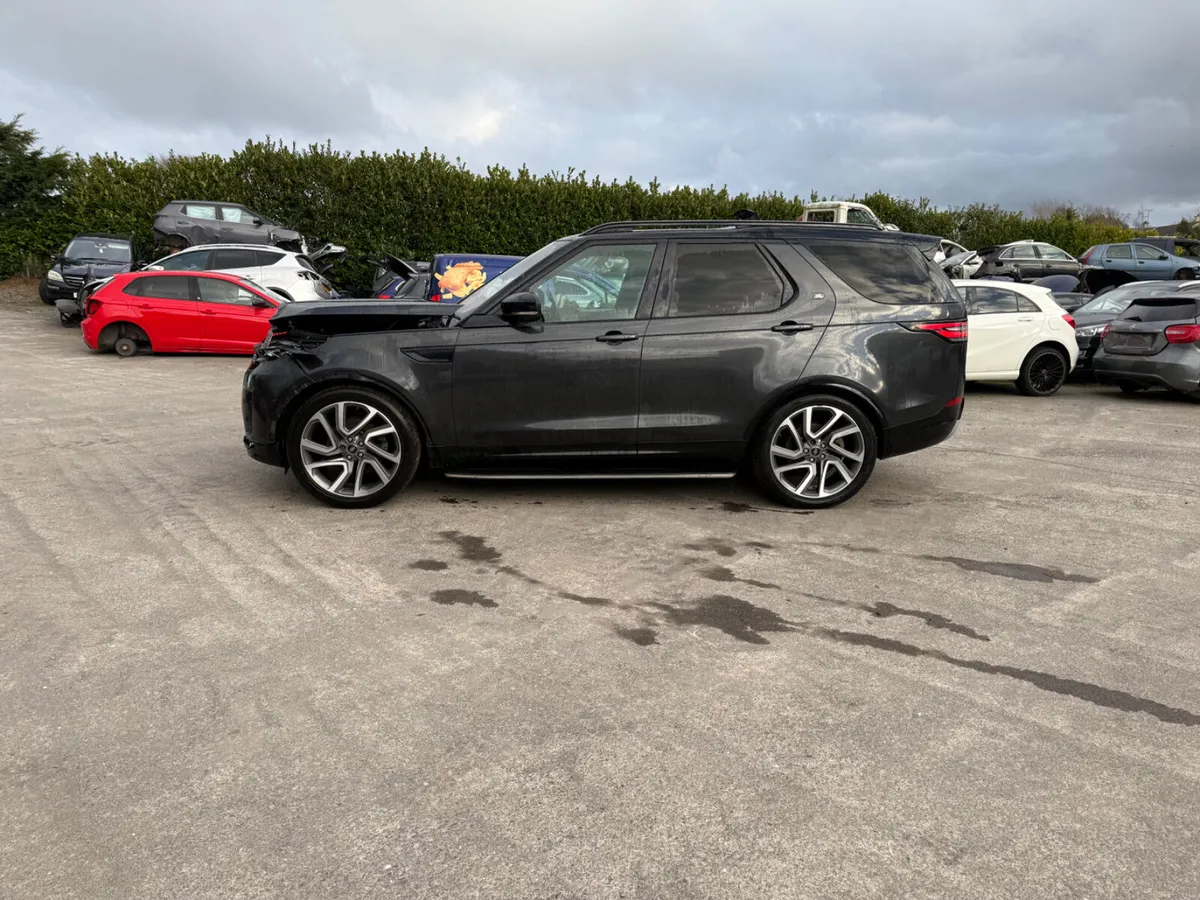 2018 Land Rover Discovery 3.0 HSE Auto Luxury - Image 3