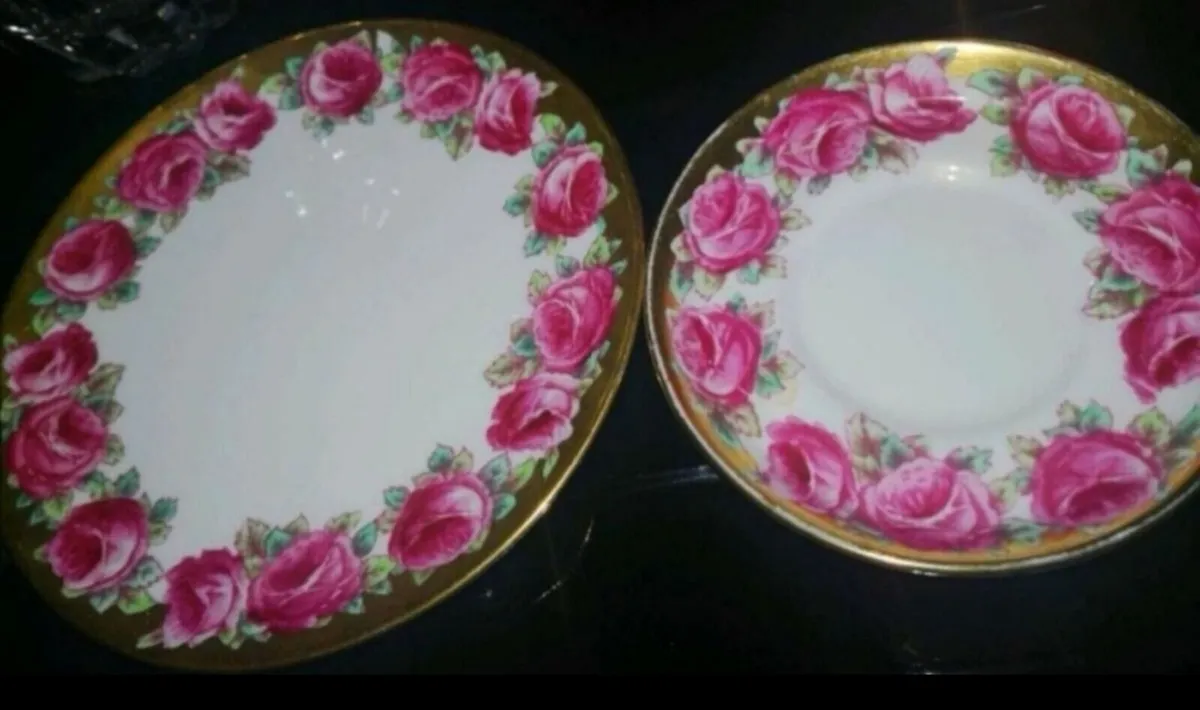 English Tuscan fine bone china trio - Image 3