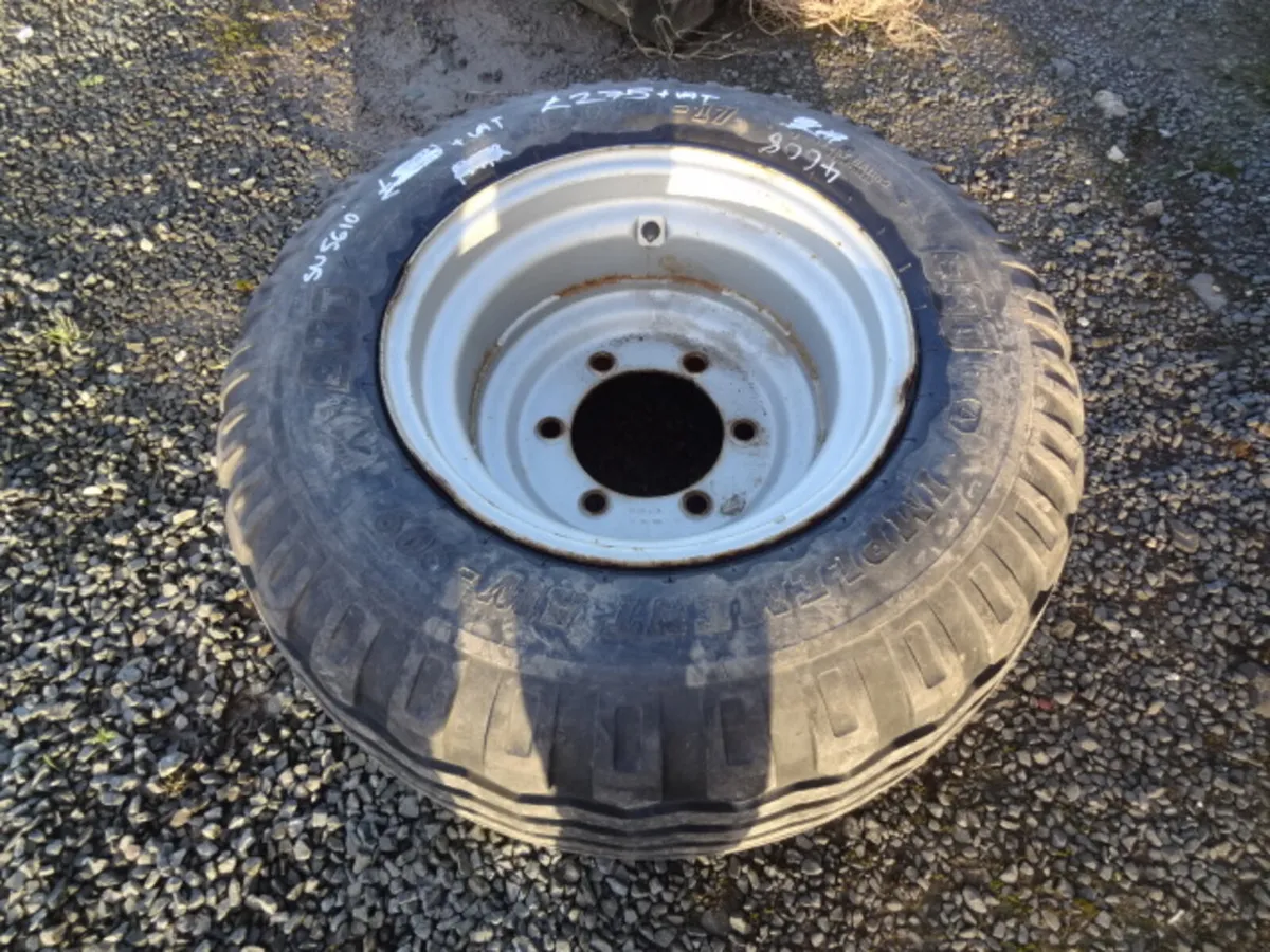 BKT Floatation Tyre 15.0/55 -17 Wheel - Image 2