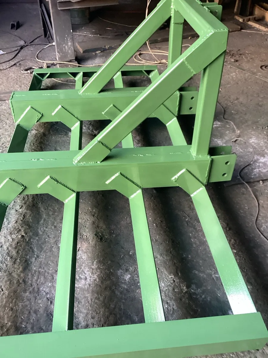 Land leveller - Image 1