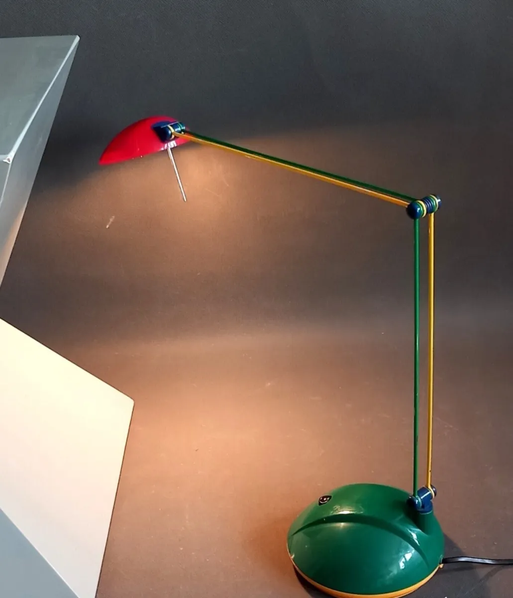 Iconic Milano lamp BENETTON colours - Image 2