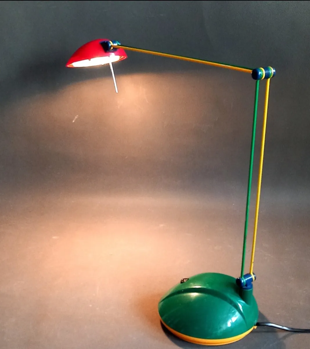 Iconic Milano lamp BENETTON colours - Image 1