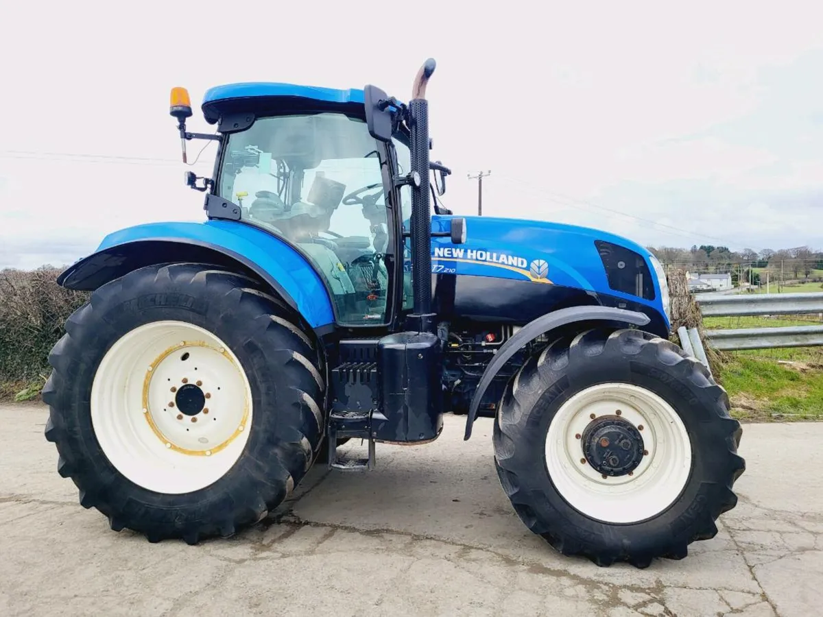 New Holland T7210 - Image 1