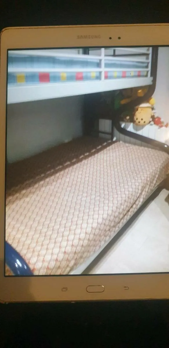 Triple bunk bed - Image 2