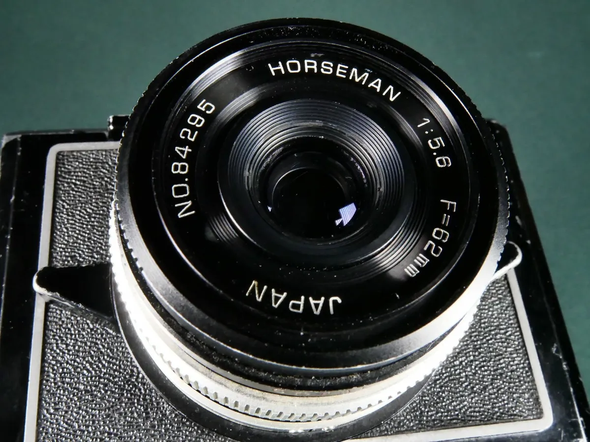 Convertible Horseman Medium Format Camera 6x7 62mm - Image 4