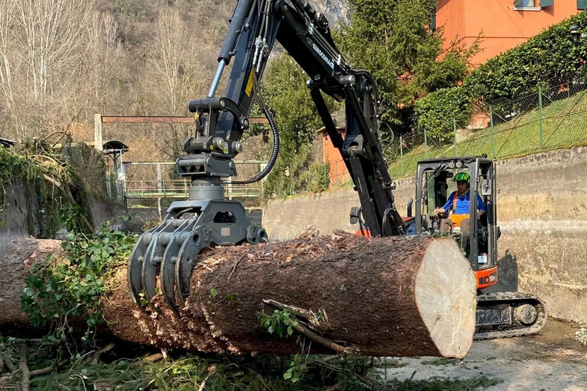 Excavator Grapples - Image 1