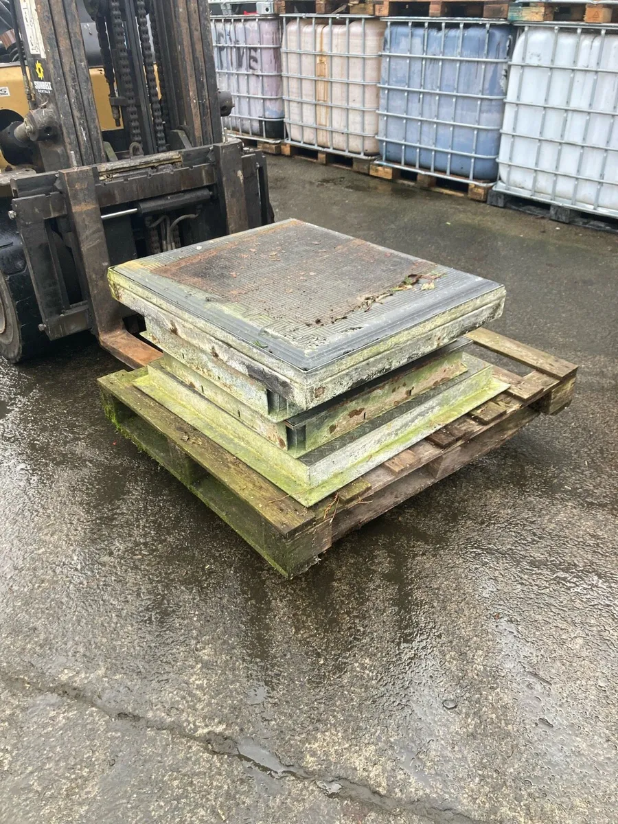 Manhole covers for sale - Image 2