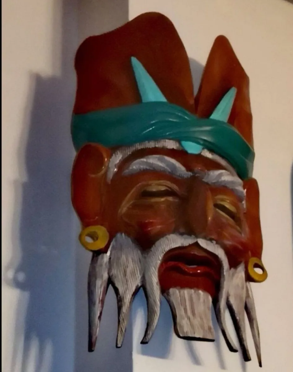 Large Chinese handmade mask - Image 1