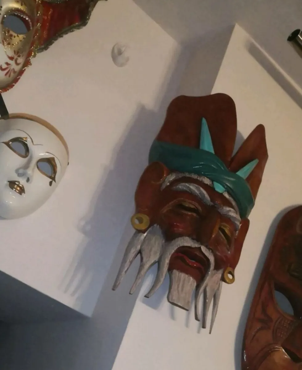 Large Chinese handmade mask - Image 2