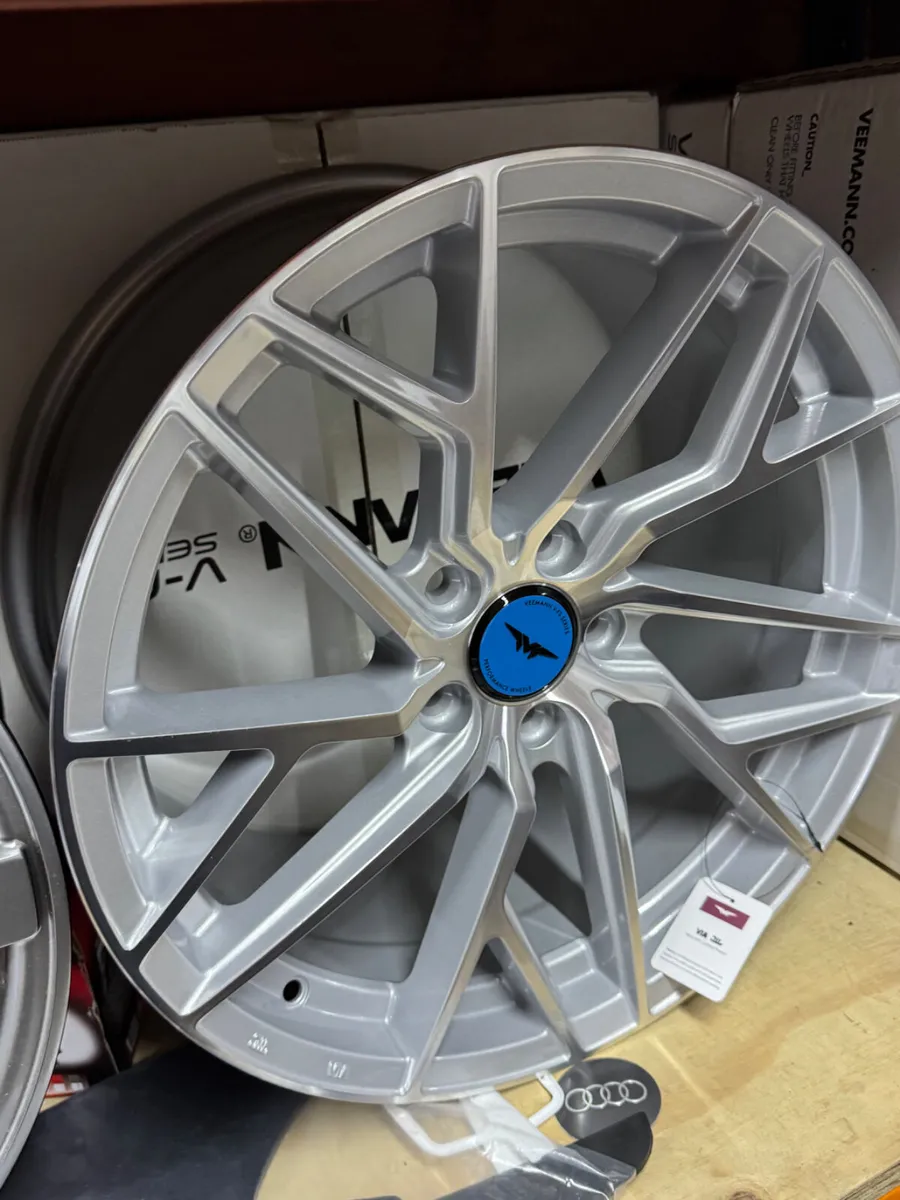 18” veemann vfs44 5x112 9.0” concave