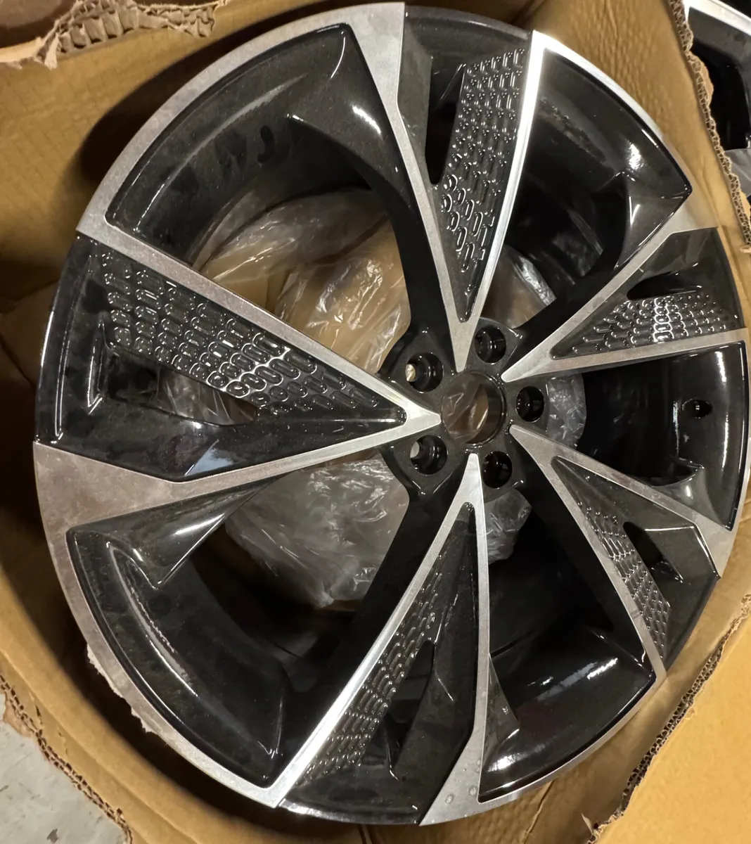 19” 5x112 RS black / pol