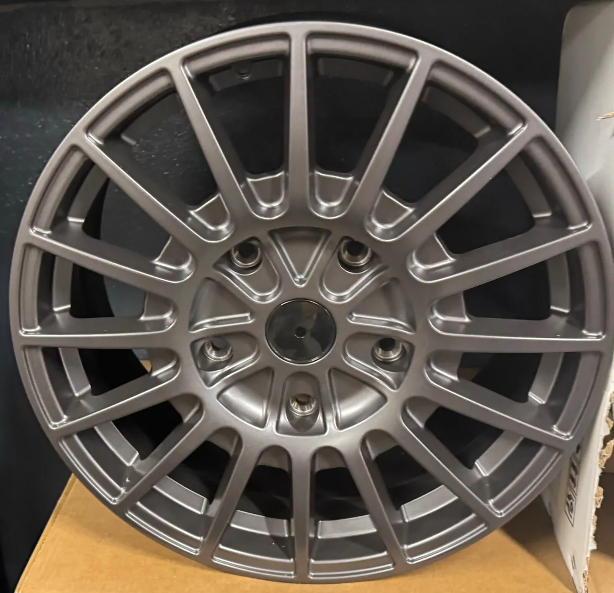 18” Ford transit & transit custom grey