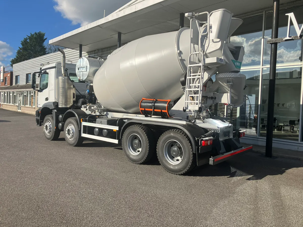 New In Stock Mercedes Benz Arocs 3243 Mixer - Image 4