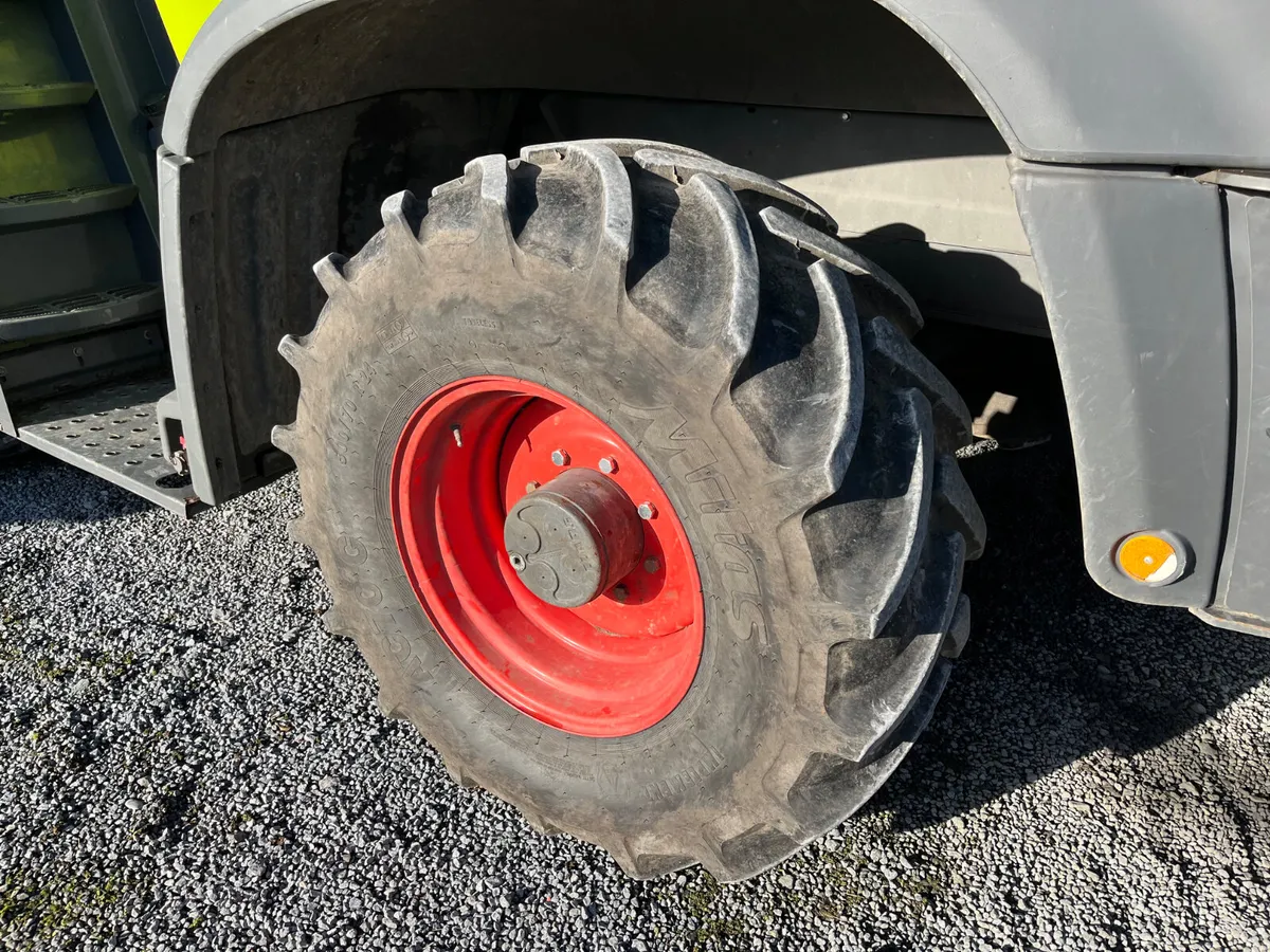 Claas Jaguar 860 4x4 2020 - Image 2