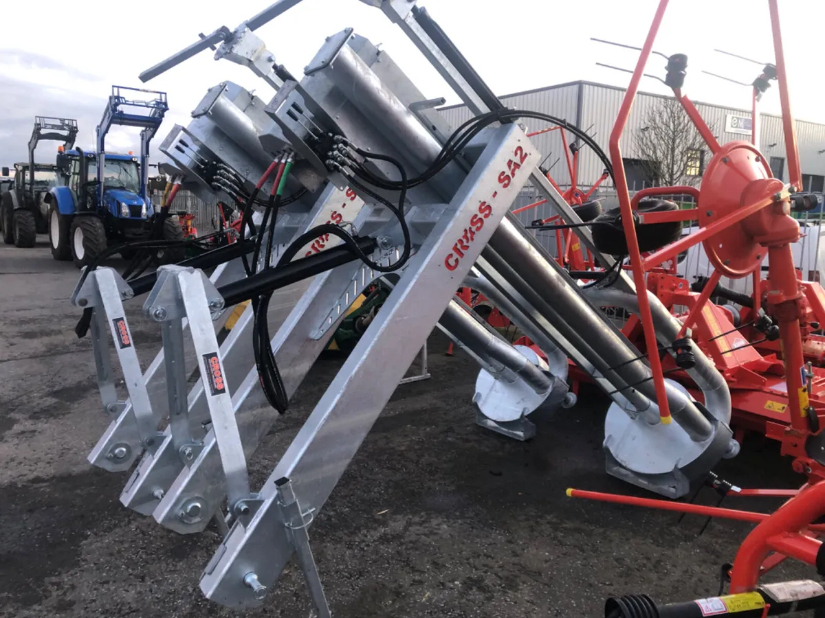 Cross Agitator - Image 1