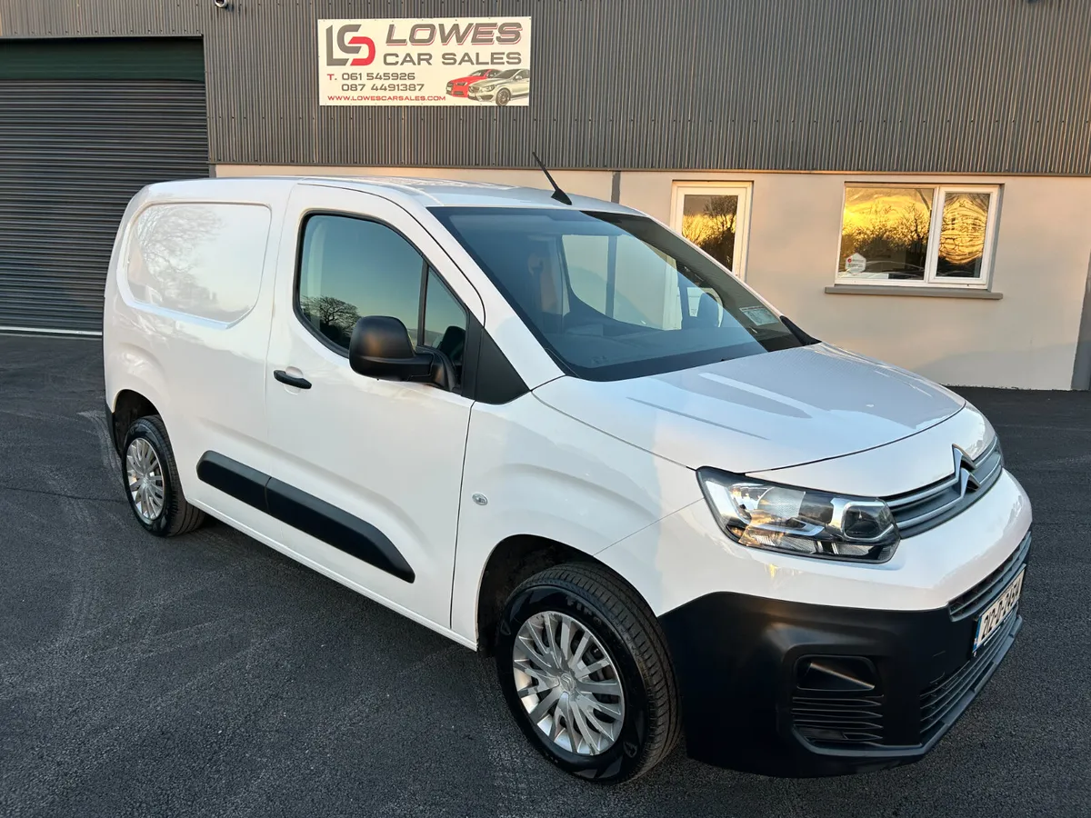 212 Citroen Berlingo 1.5 BlueHDI LX - Image 1