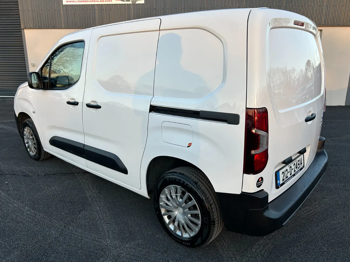 212 Citroen Berlingo 1.5 BlueHDI LX - Image 3