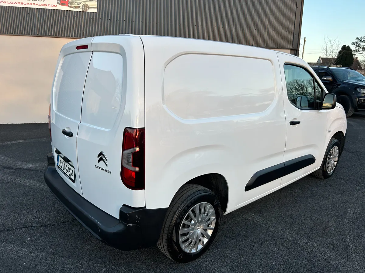 212 Citroen Berlingo 1.5 BlueHDI LX - Image 4