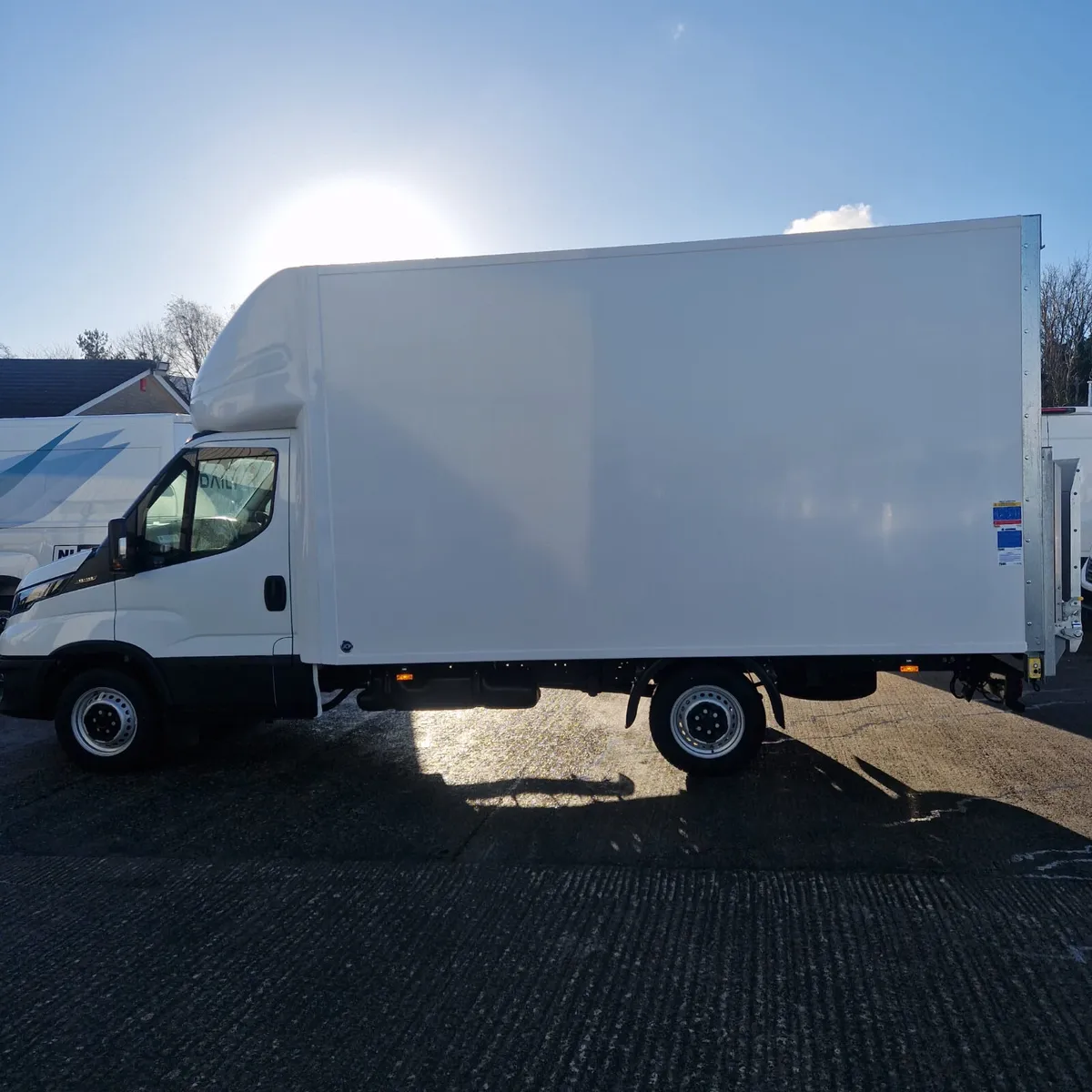 ****IVECO DAILY LUTON BODY 140 BHP 6 SPEED MANUAL - Image 2