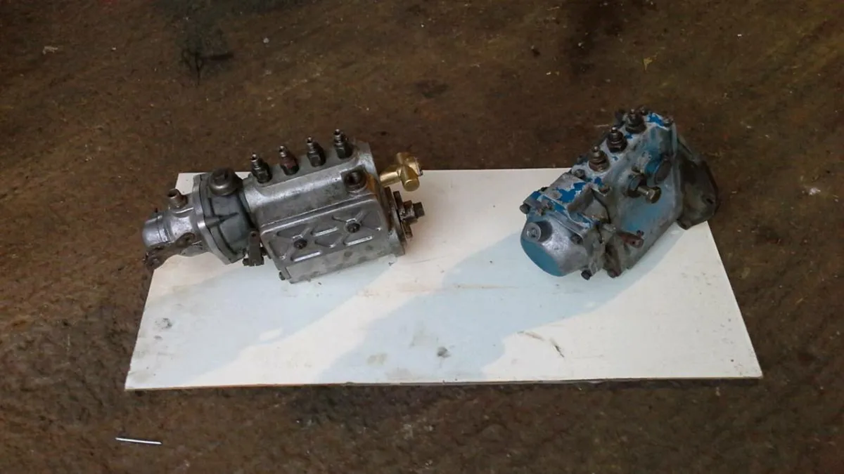 Vintage  machinery - Image 4