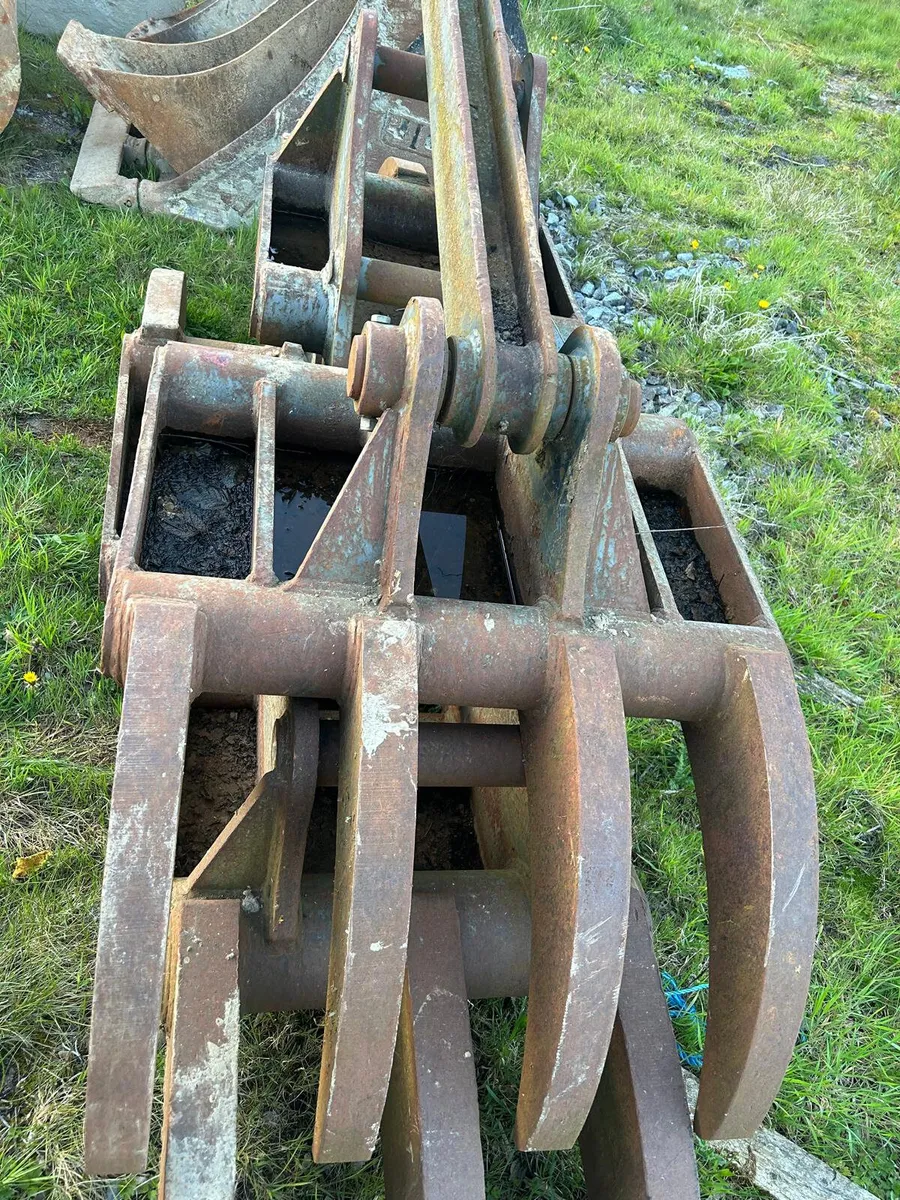 Unused Mechanical Grapple - Image 2