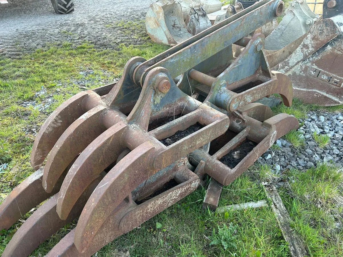 Unused Mechanical Grapple - Image 3