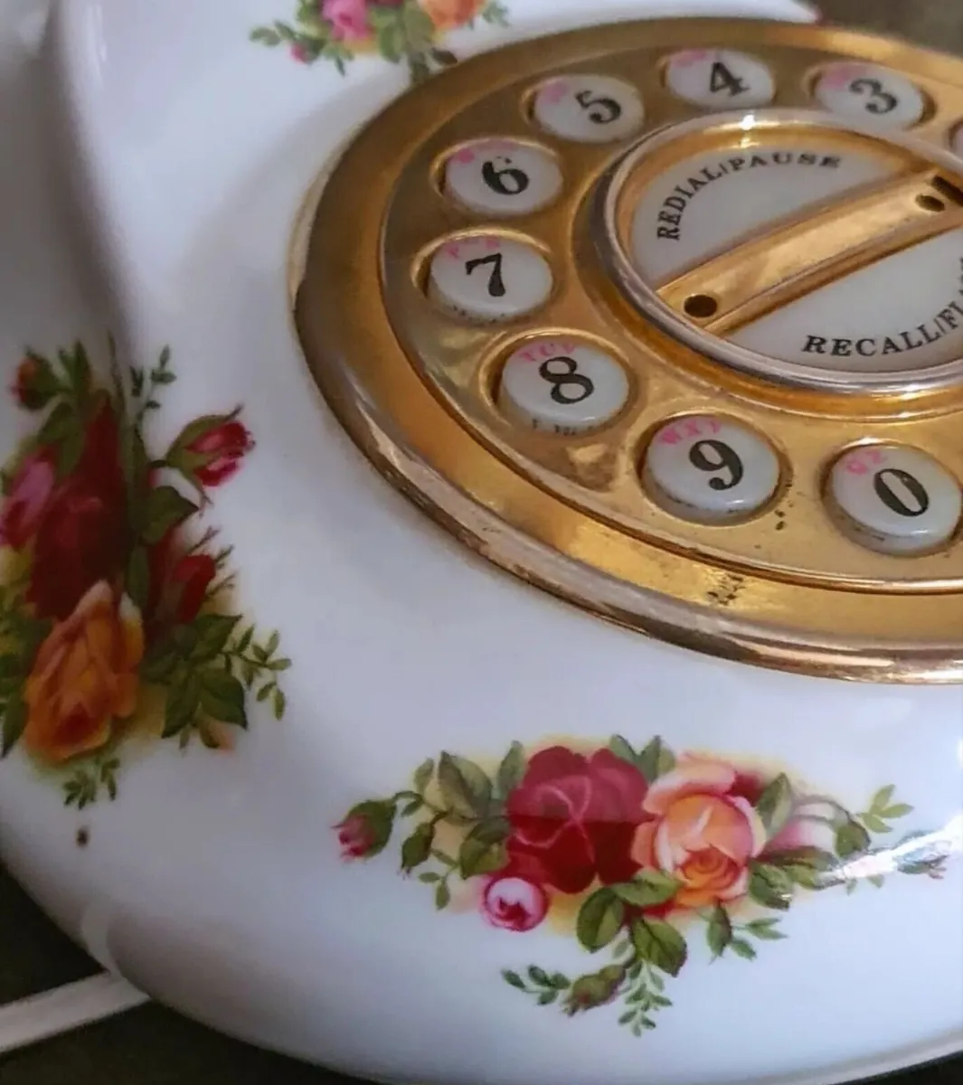 Royal Albert Old Country Roses telephone - Image 4