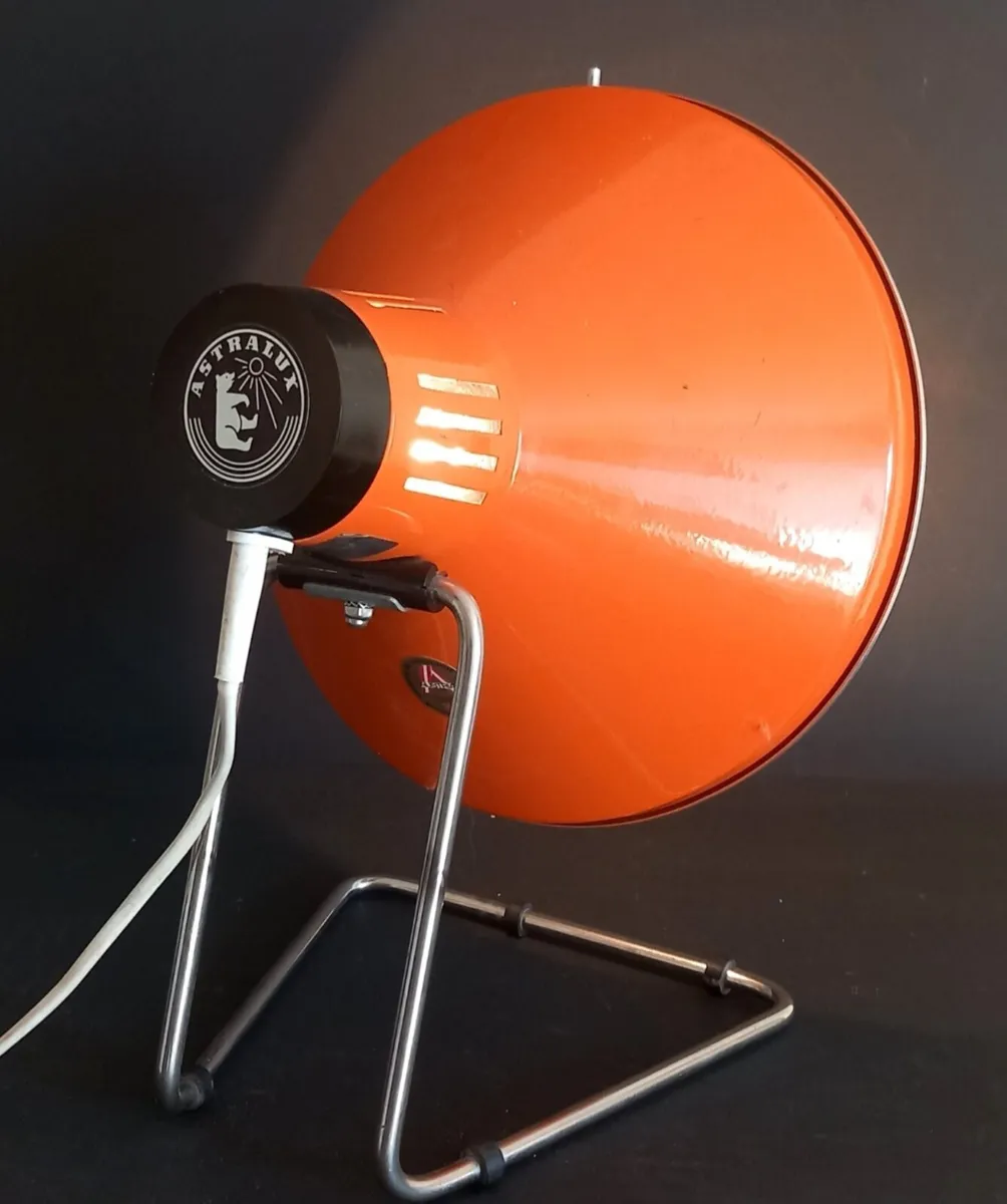 Space age Astralux lamp - Image 1