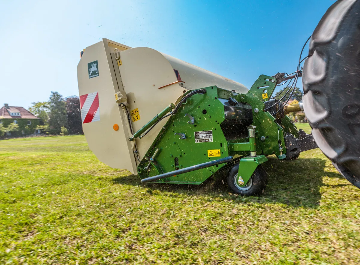 Amazone Mounted Flail Mowers - Image 4