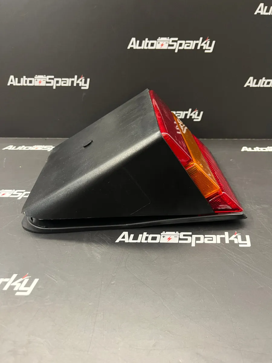 Ford New Holland 40 Series LED Tail Light - Image 2