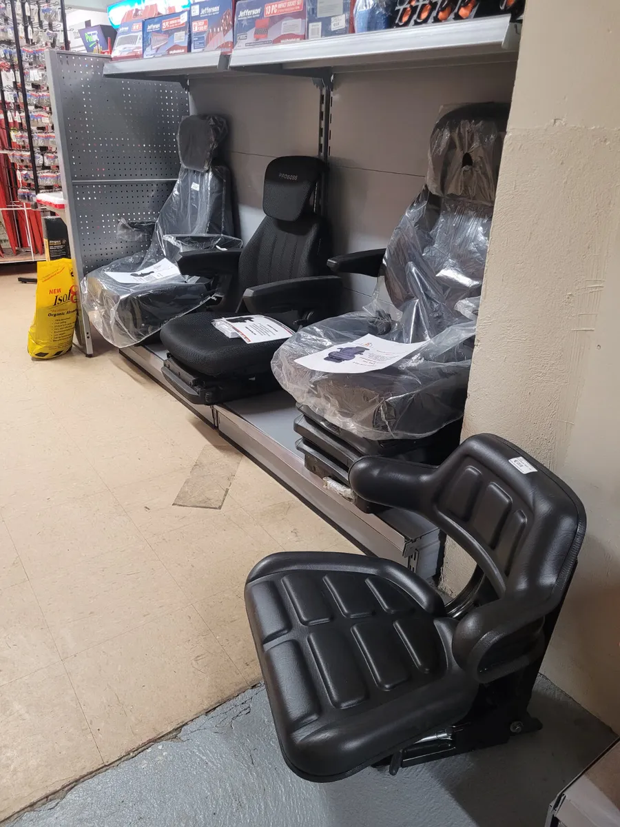 Tractor seats 🚜 - Image 2