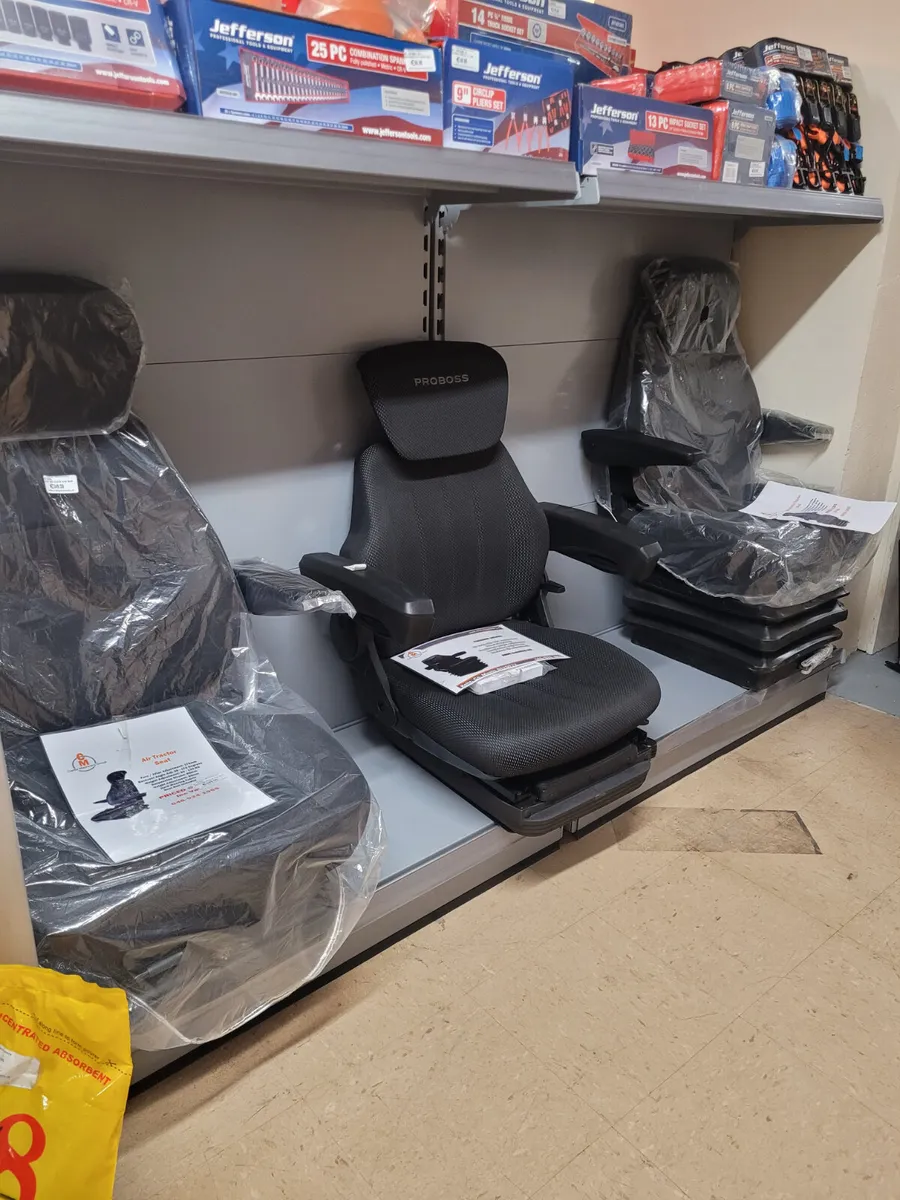 Tractor seats 🚜 - Image 1
