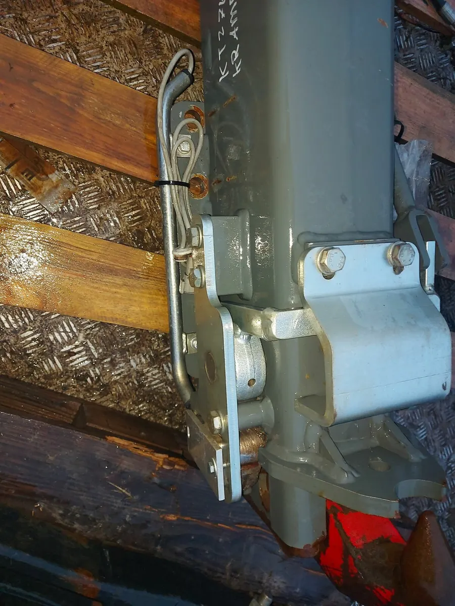 Telehandler hitch - Image 3